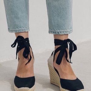 Soludos Classic Wedge 3.5" in Midnight Blue size 6